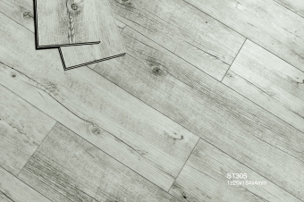 ST305 Дуб Ферде